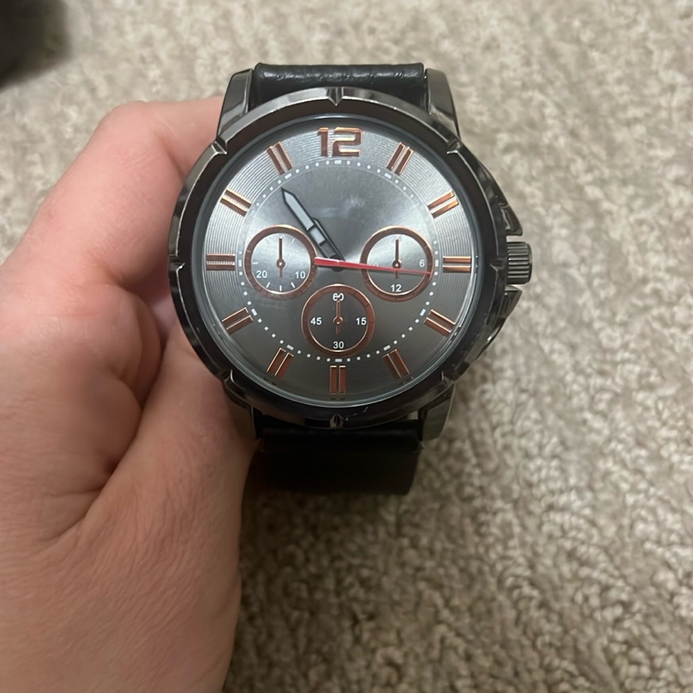 Mens watch